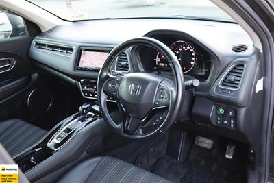 2017 Honda Vezel - Thumbnail