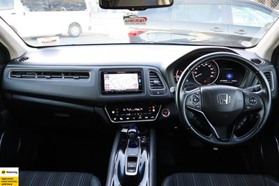 2017 Honda Vezel - Thumbnail