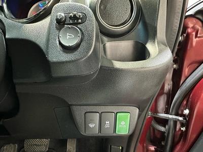 2013 Honda fit shuttle - Thumbnail