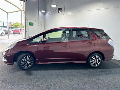 2013 Honda fit shuttle - Thumbnail