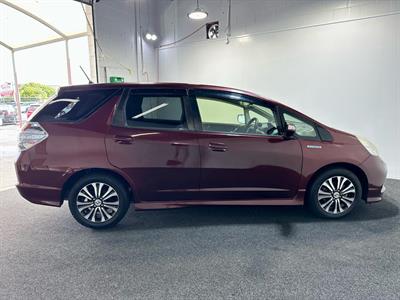 2013 Honda fit shuttle - Thumbnail