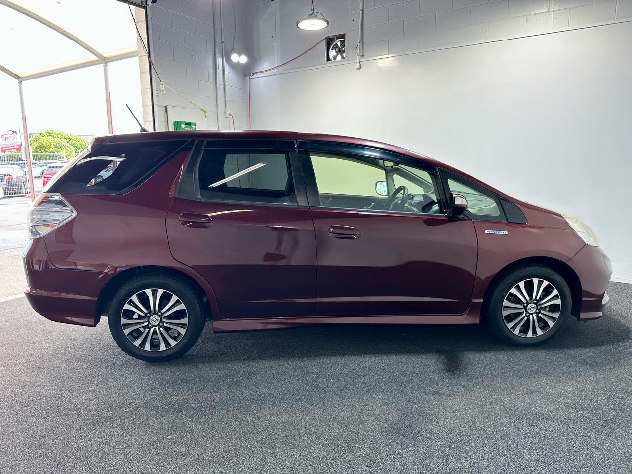 2013 Honda fit shuttle