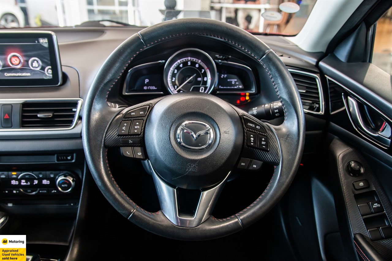 2014 Mazda Axela