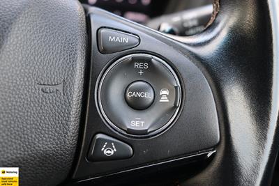 2018 Honda Vezel - Thumbnail