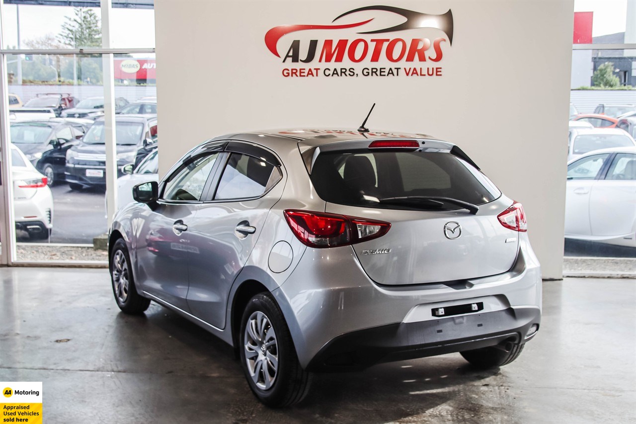 2016 Mazda Demio
