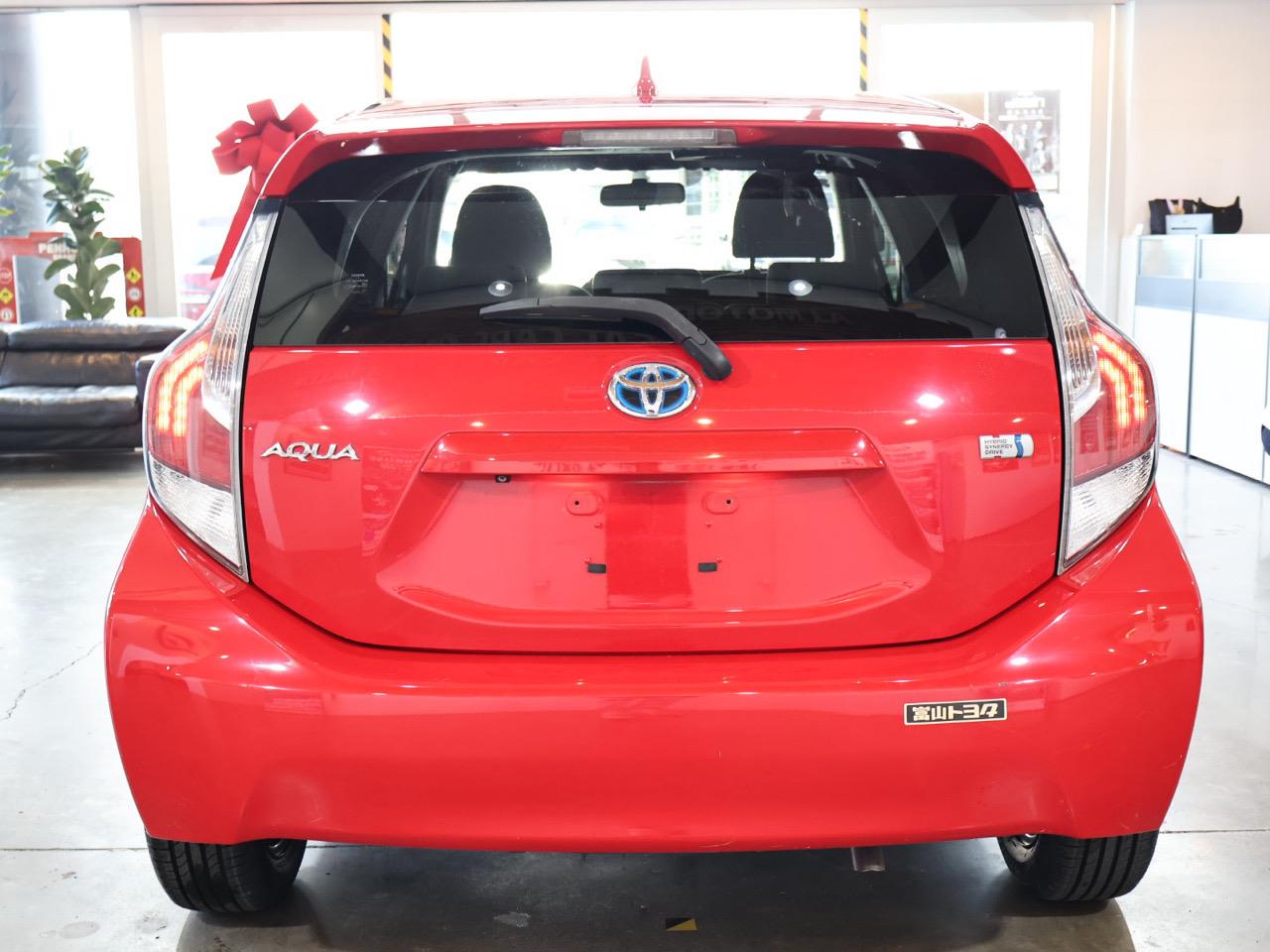 2015 Toyota Aqua