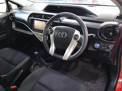 2015 Toyota Aqua - Thumbnail