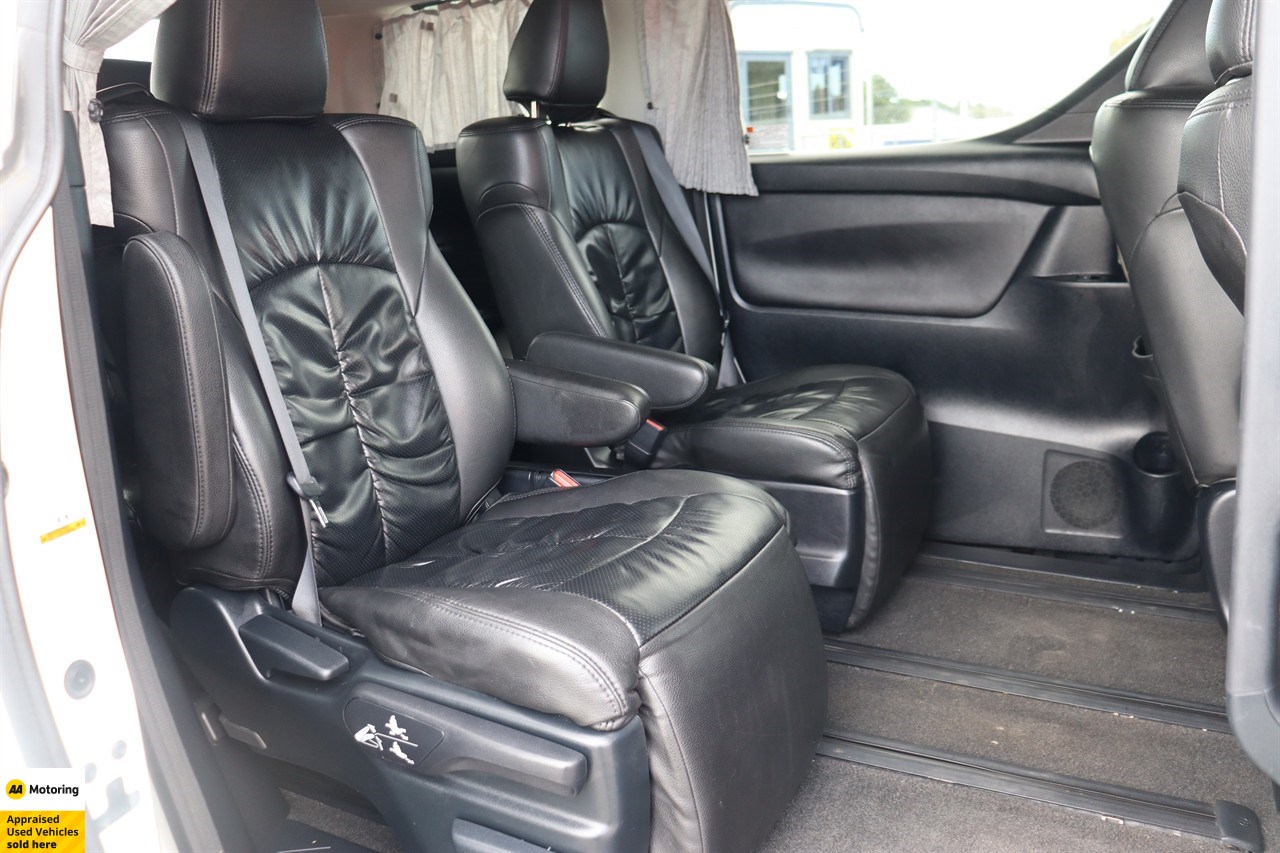 2016 Toyota Vellfire