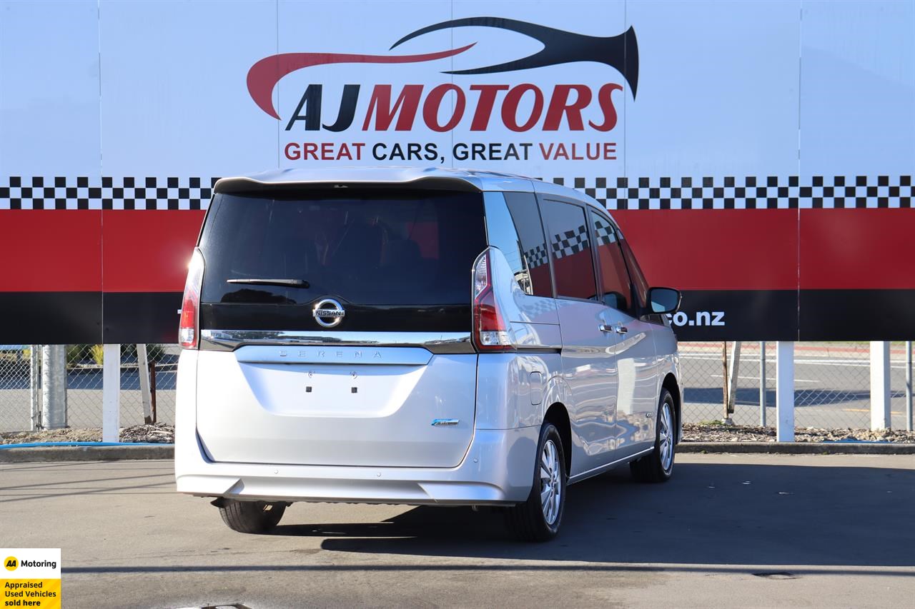 2017 Nissan Serena