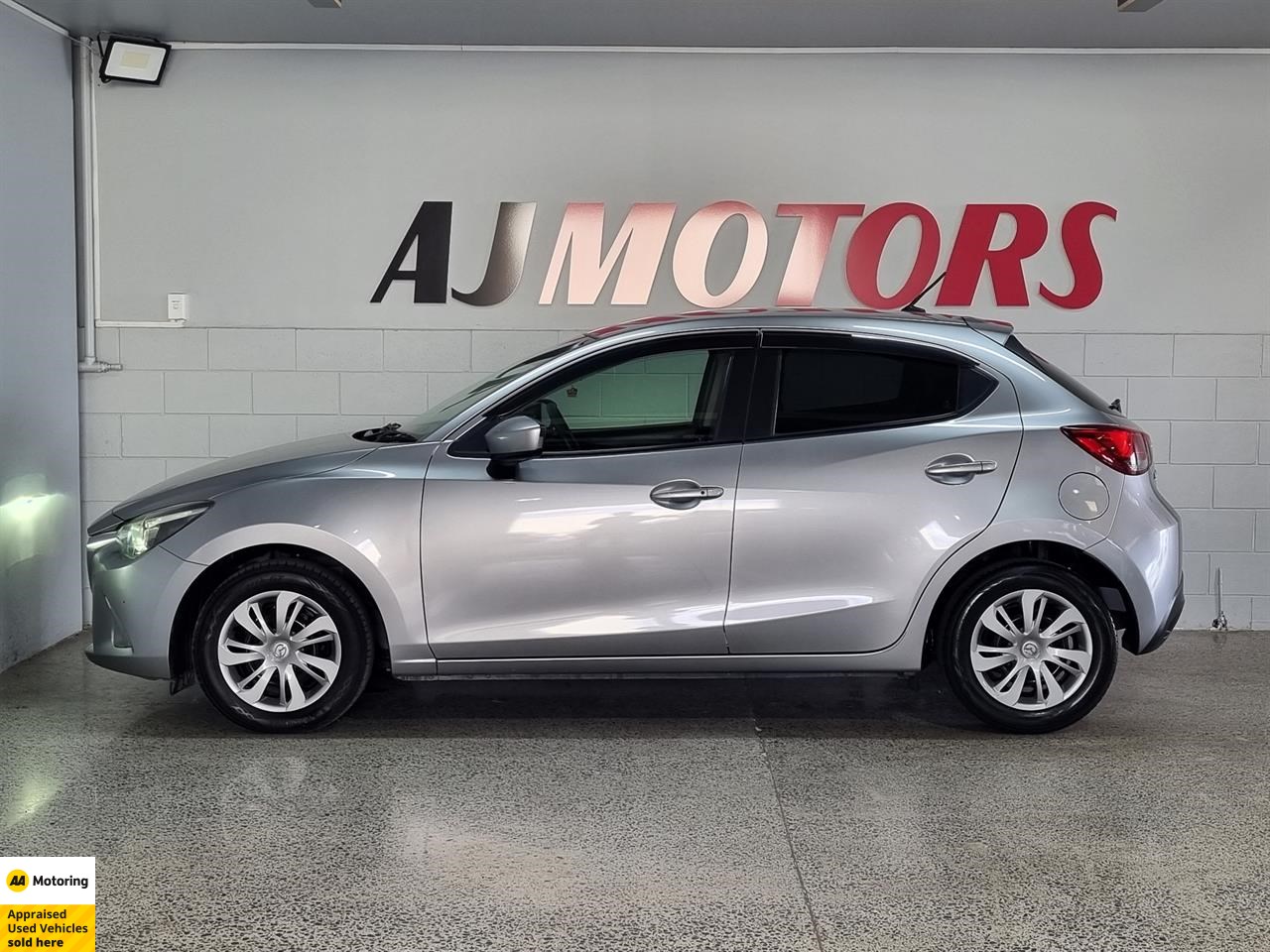 2014 Mazda Demio