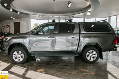 2018 Toyota Hilux - Thumbnail