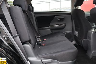 2014 Toyota Prius - Thumbnail