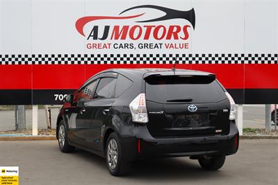 2014 Toyota Prius - Thumbnail