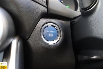2020 Toyota RAV4 - Thumbnail