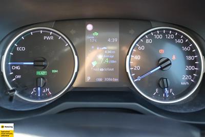 2020 Toyota RAV4 - Thumbnail