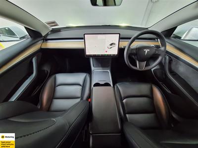 2021 Tesla Model 3 - Thumbnail