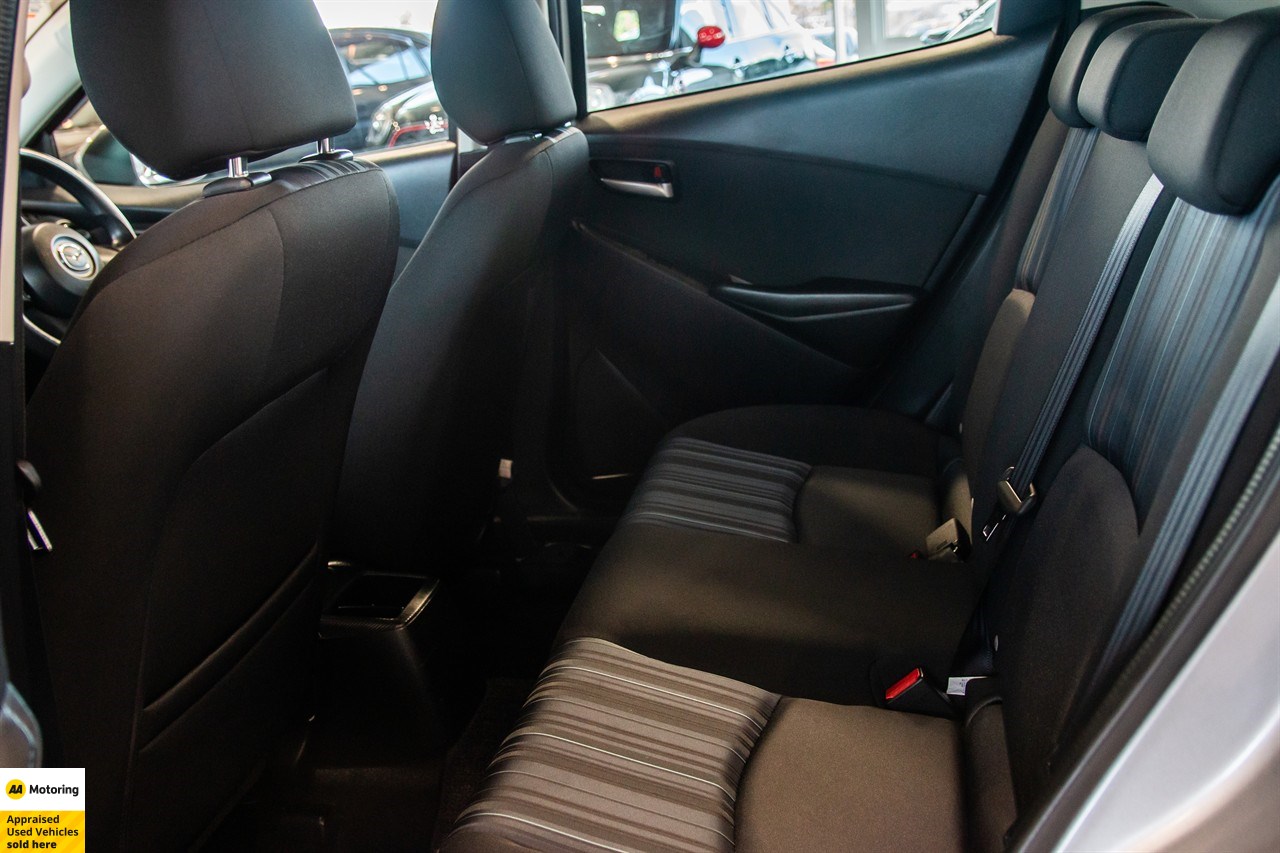 2016 Mazda Demio