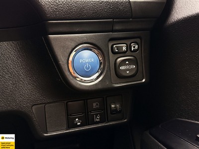 2020 Toyota Corolla - Thumbnail