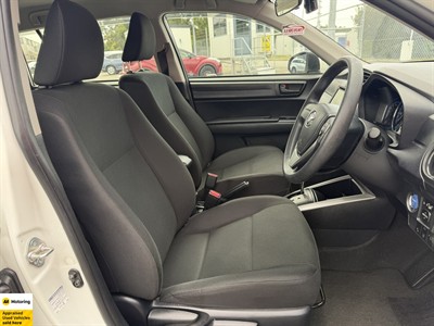 2020 Toyota Corolla - Thumbnail