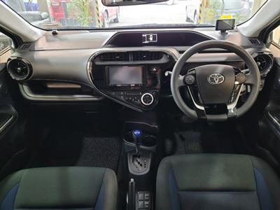 2017 Toyota Aqua - Thumbnail