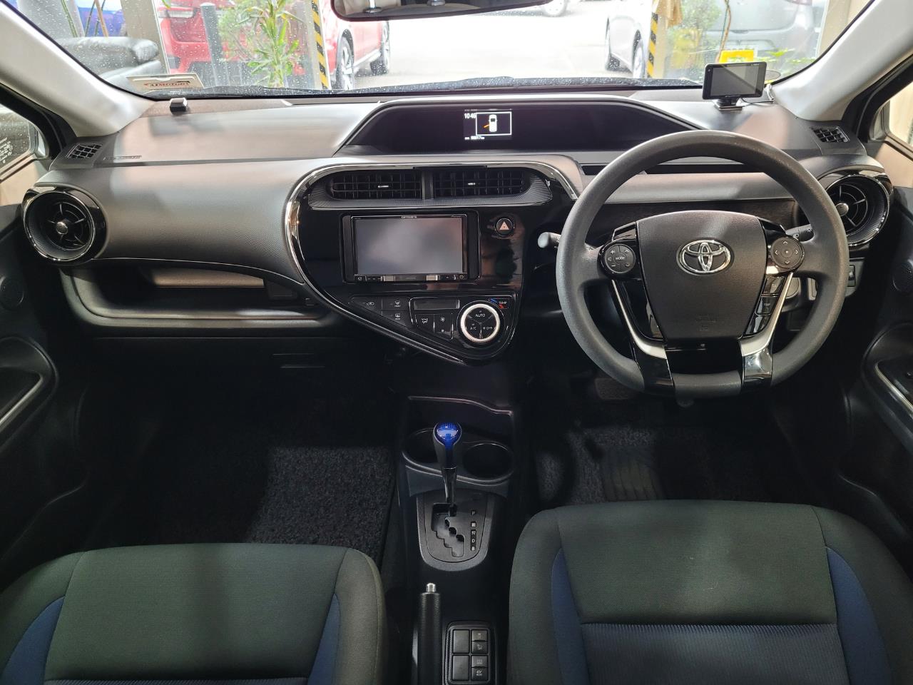 2017 Toyota Aqua