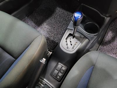 2017 Toyota Aqua - Thumbnail
