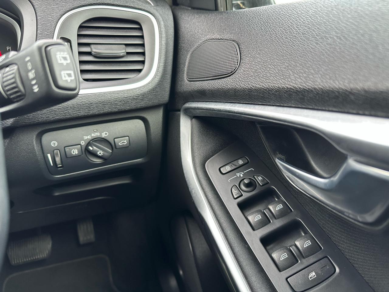 2013 Volvo V40