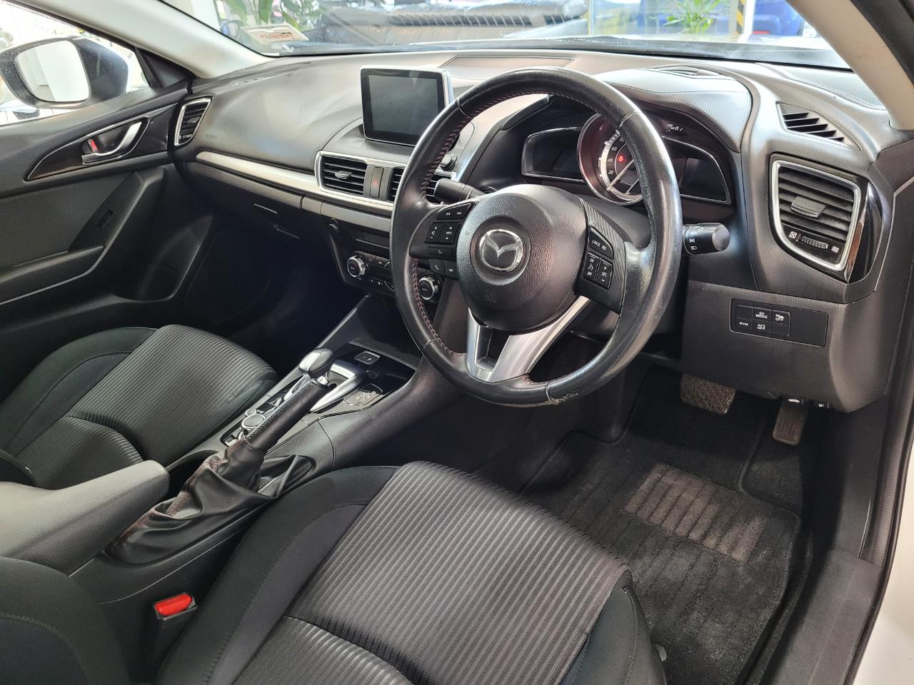 2014 Mazda Axela