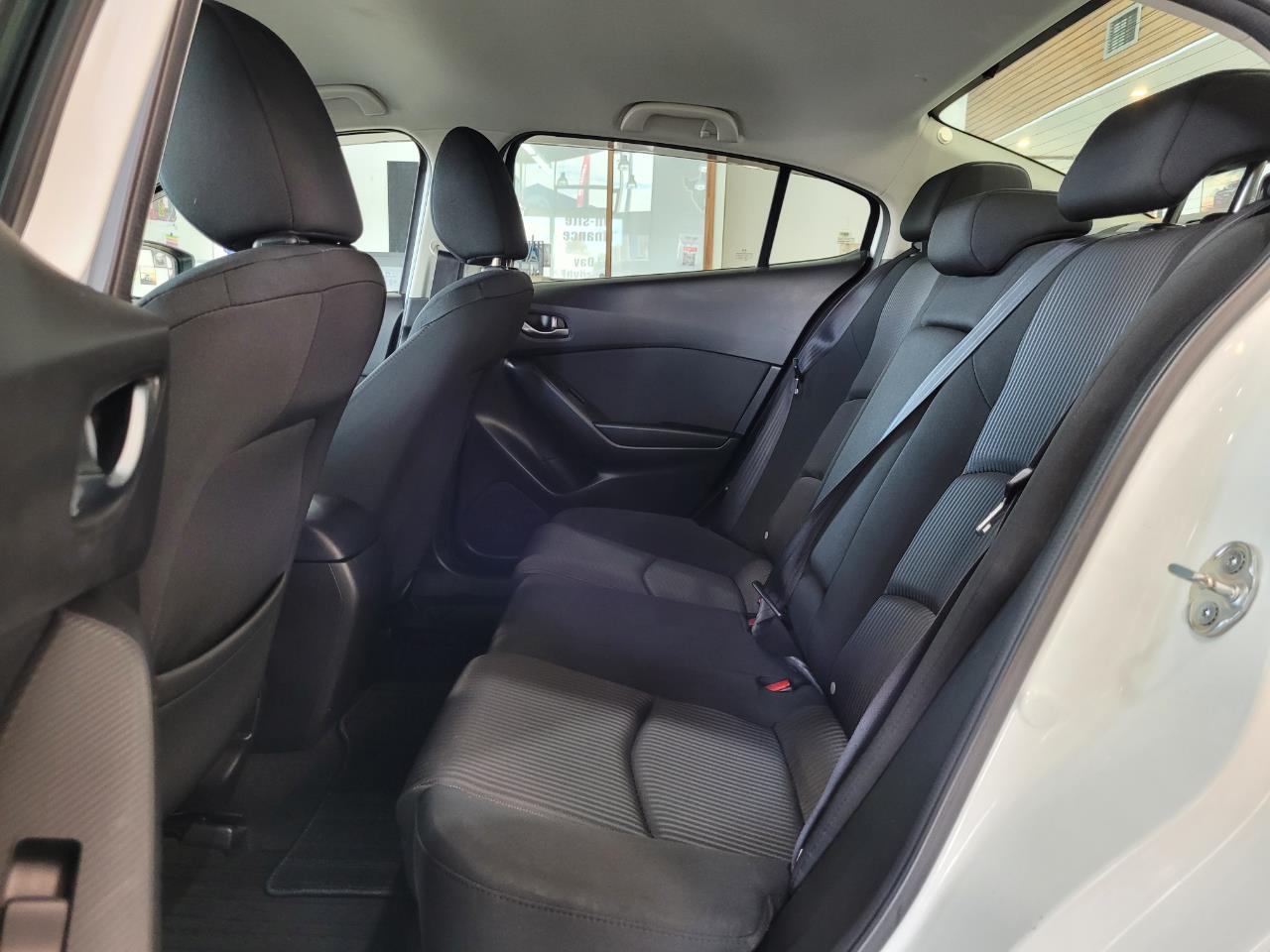 2014 Mazda Axela