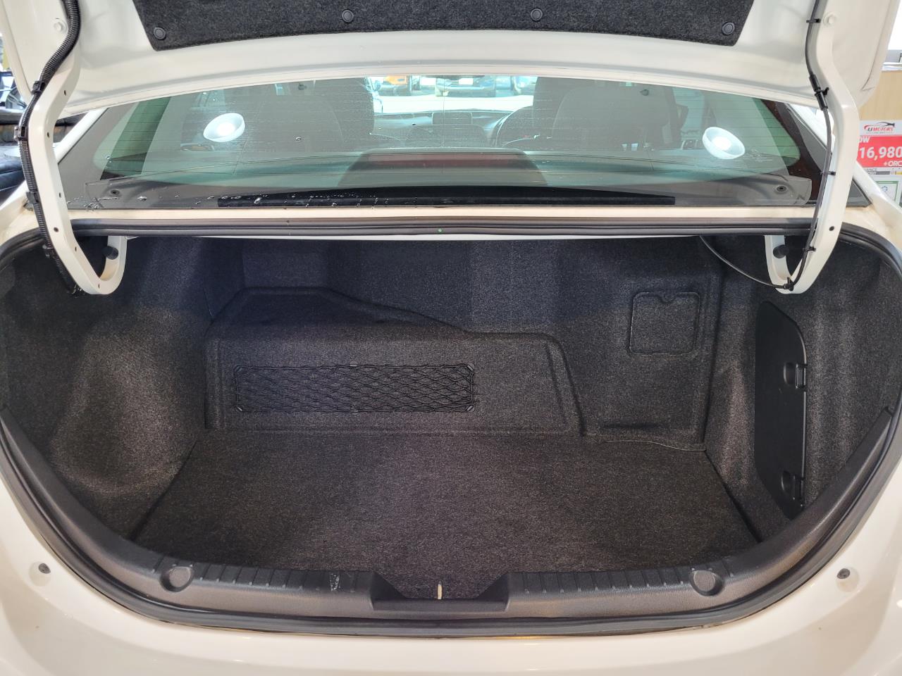 2014 Mazda Axela