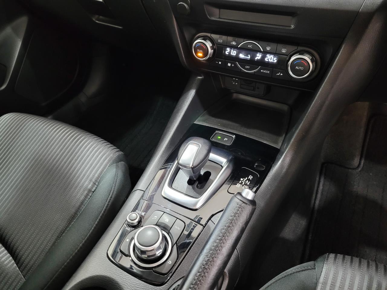 2014 Mazda Axela