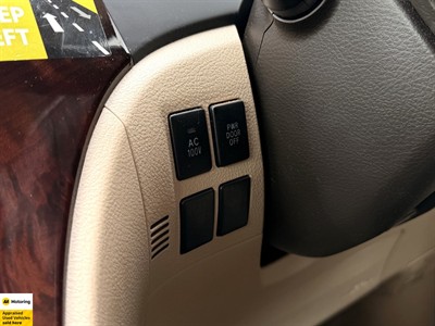 2012 Toyota Alphard - Thumbnail