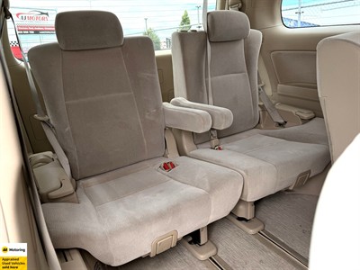 2012 Toyota Alphard - Thumbnail