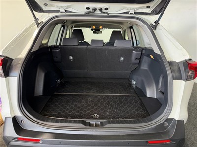 2019 Toyota RAV4 - Thumbnail