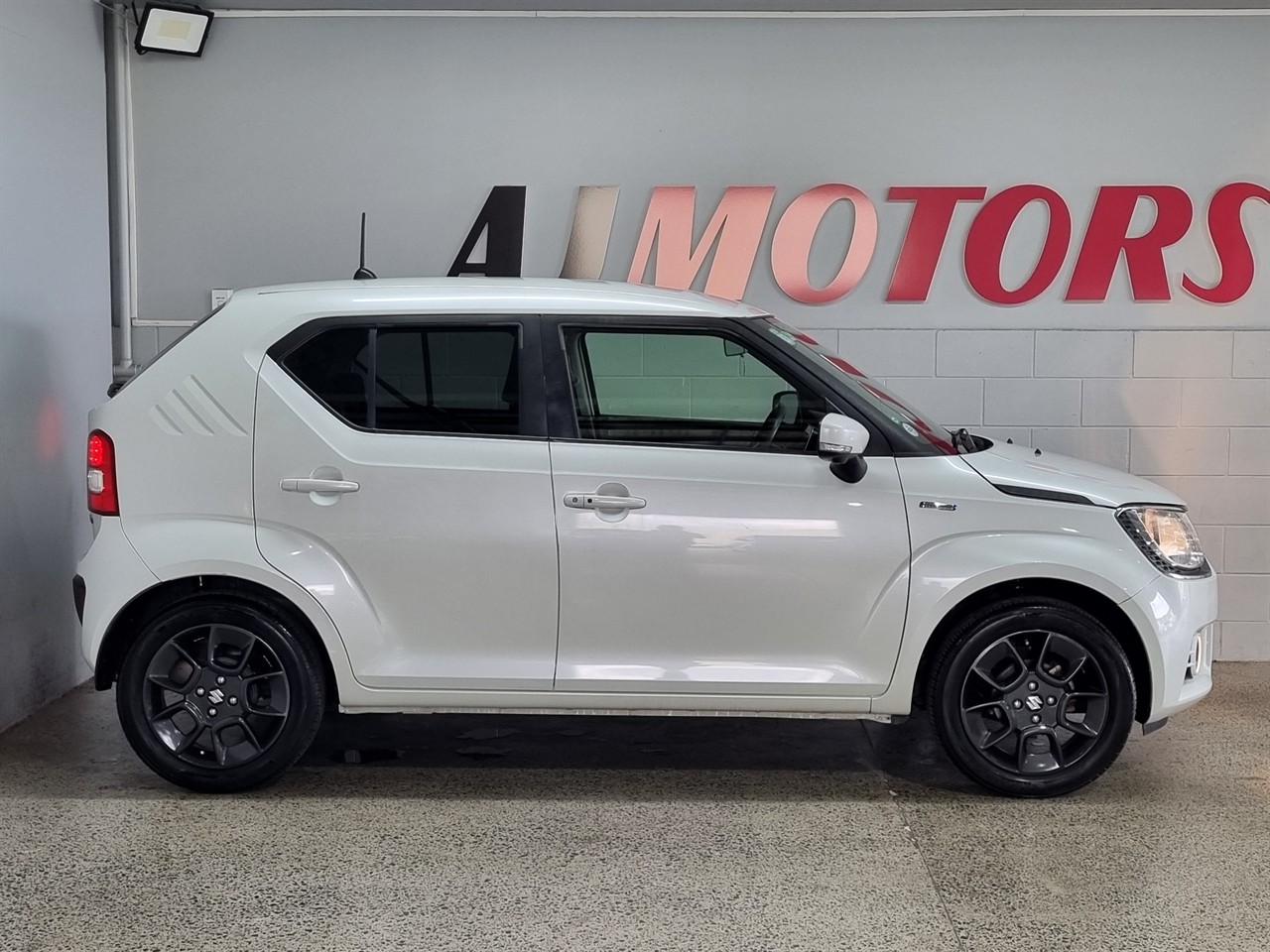 2016 Suzuki Ignis