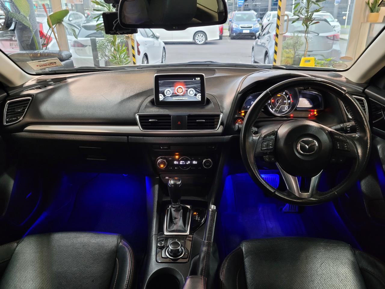 2013 Mazda Axela