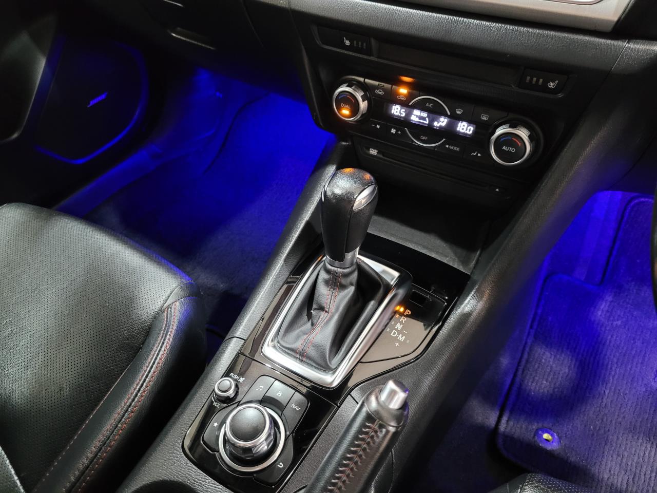 2013 Mazda Axela