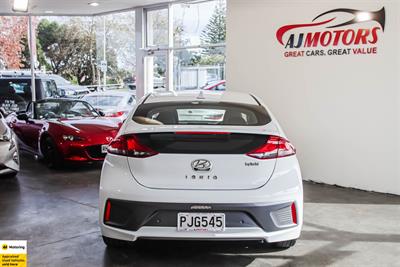 2022 Hyundai IONIQ - Thumbnail