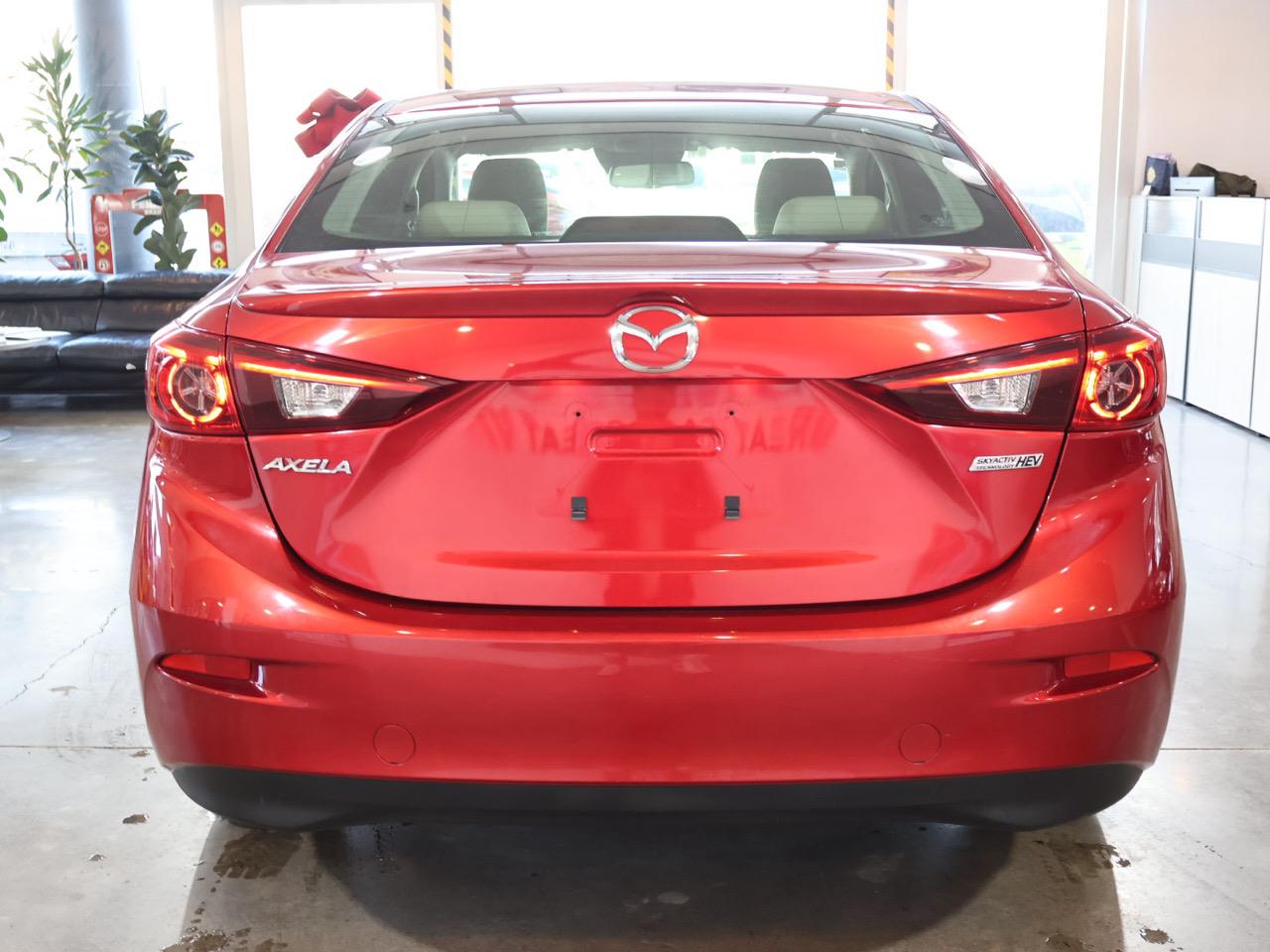 2015 Mazda Axela
