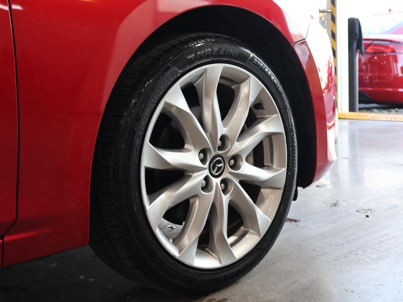 2015 Mazda Axela