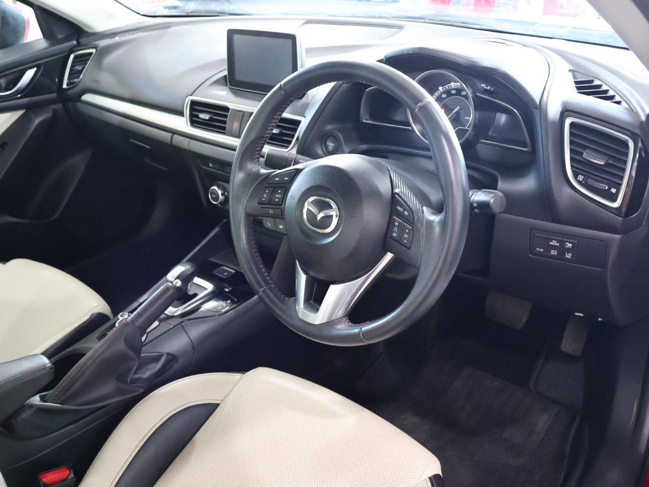 2015 Mazda Axela