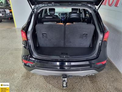 2018 Hyundai Santa Fe - Thumbnail