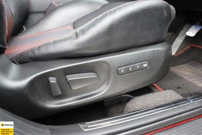 2010 Mazda Axela - Thumbnail
