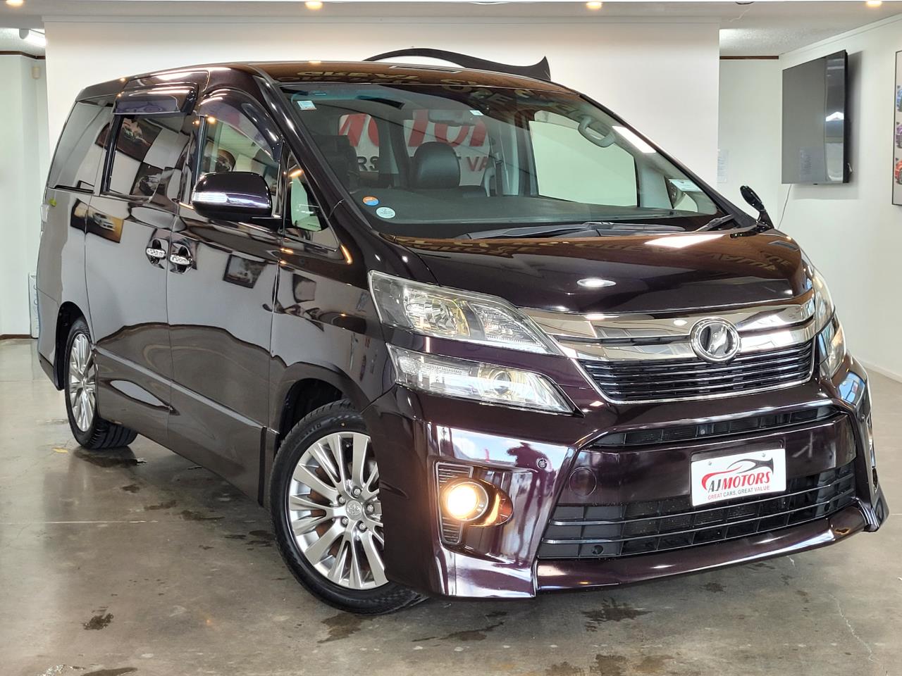 2014 Toyota Vellfire