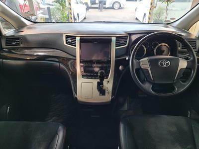 2014 Toyota Vellfire - Thumbnail