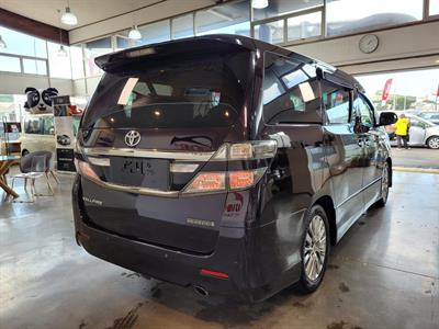 2014 Toyota Vellfire - Thumbnail