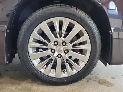 2014 Toyota Vellfire - Thumbnail