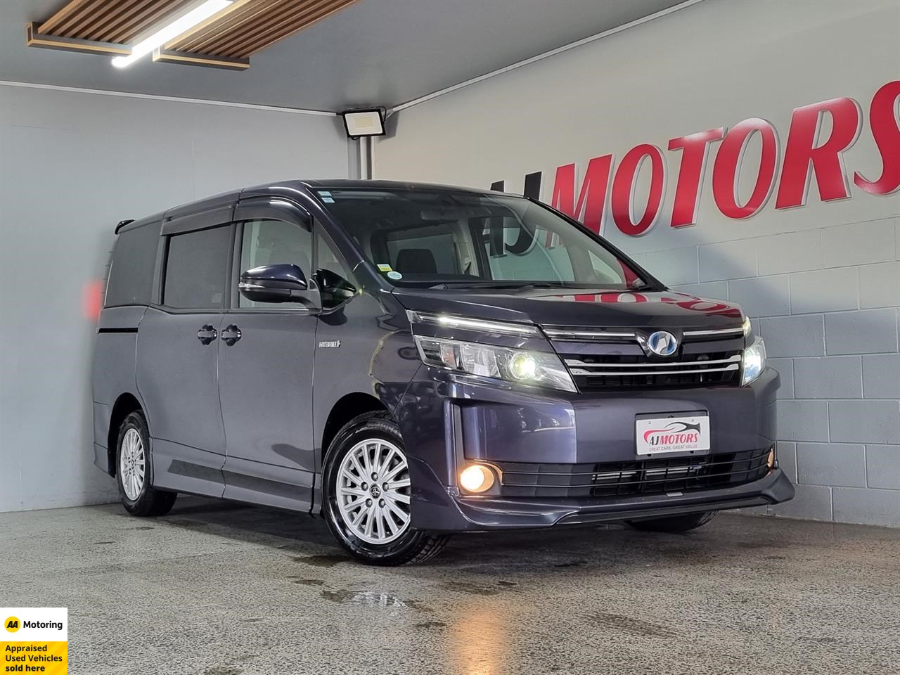 2014 Toyota Voxy