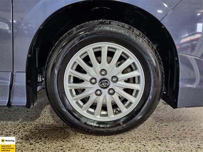 2014 Toyota Voxy - Thumbnail