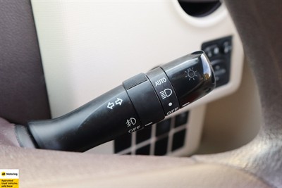 2015 Toyota Porte - Thumbnail